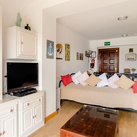 Casa de Las Flores - Apartamento con jardín privado frente a la Playa de Comillas Exterior foto