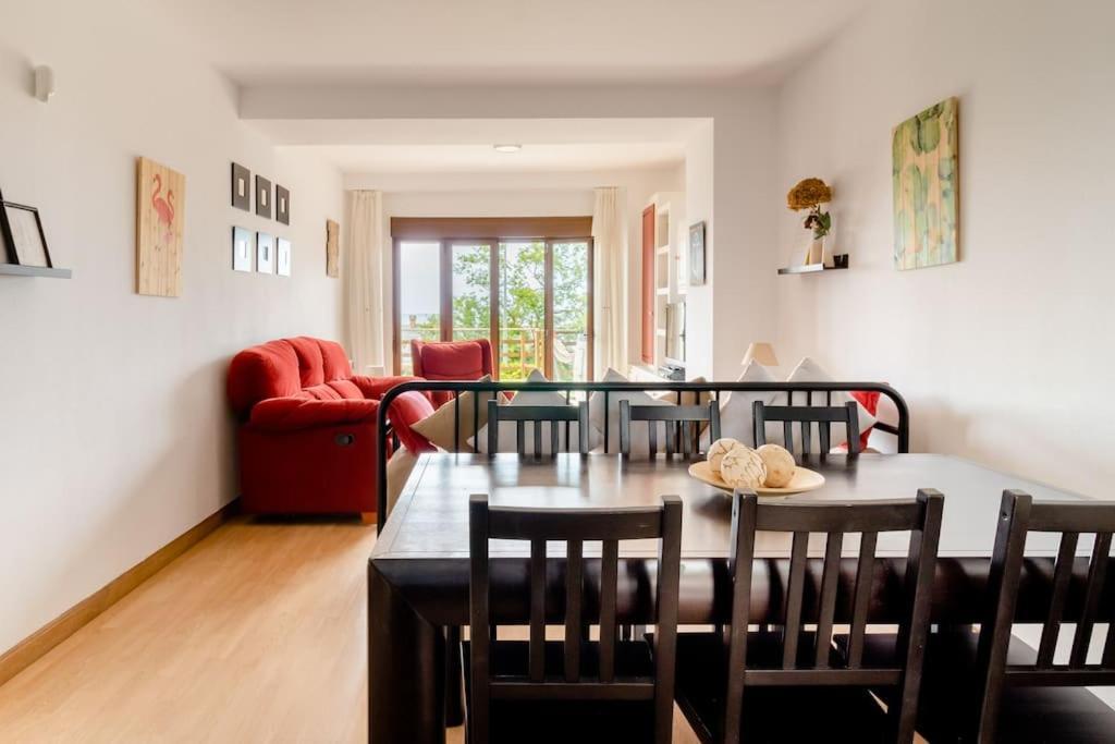 Casa de Las Flores - Apartamento con jardín privado frente a la Playa de Comillas Exterior foto