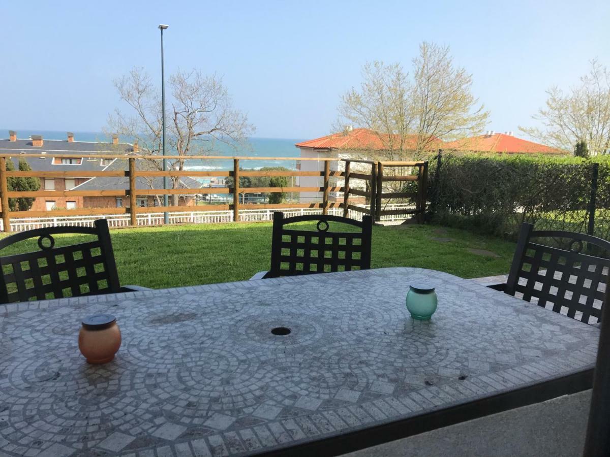 Casa de Las Flores - Apartamento con jardín privado frente a la Playa de Comillas Exterior foto