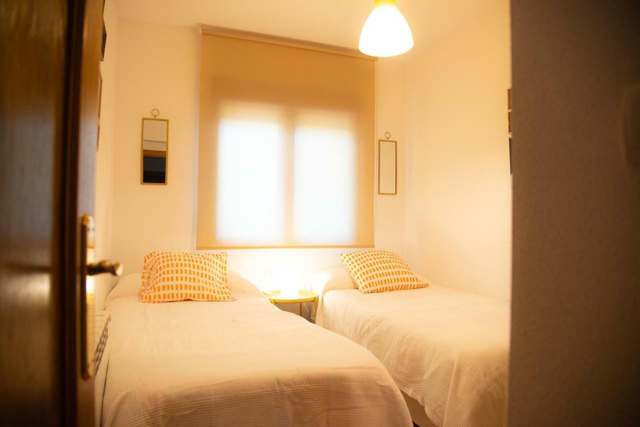 Casa de Las Flores - Apartamento con jardín privado frente a la Playa de Comillas Exterior foto